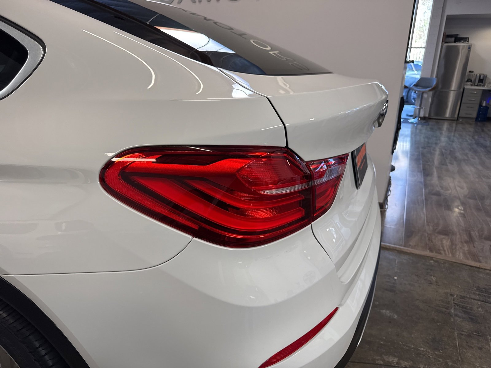 Used 2018 BMW X4 xDrive28i image 8