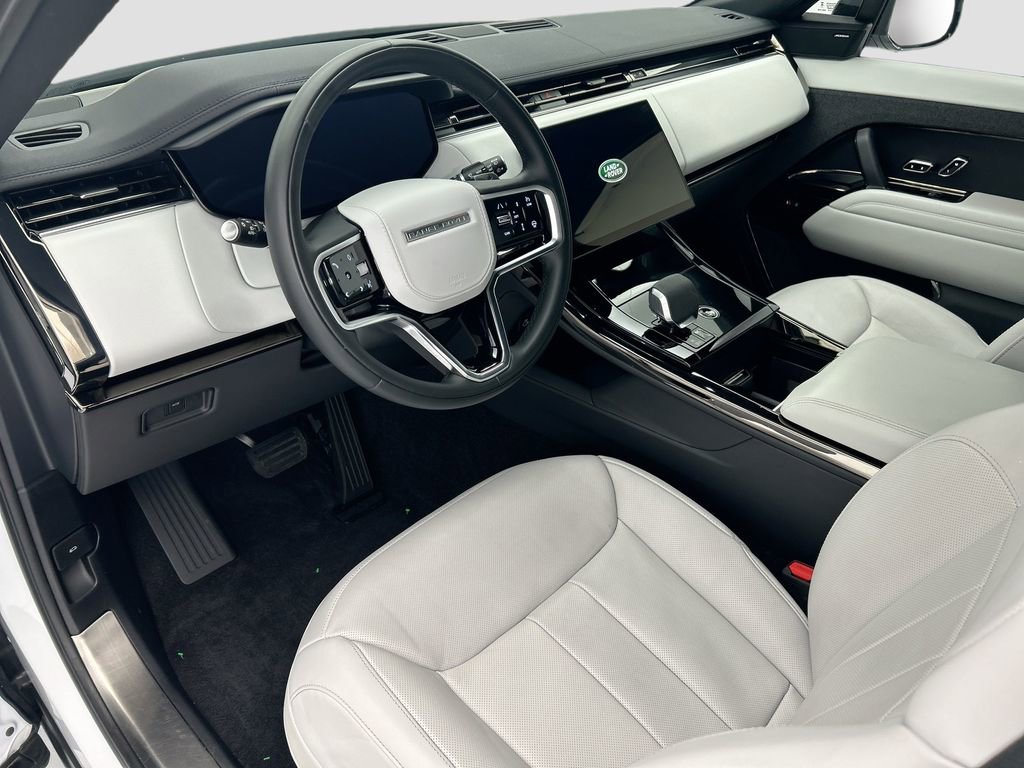 Certified 2024 Land Rover Range Rover Sport SE image 9