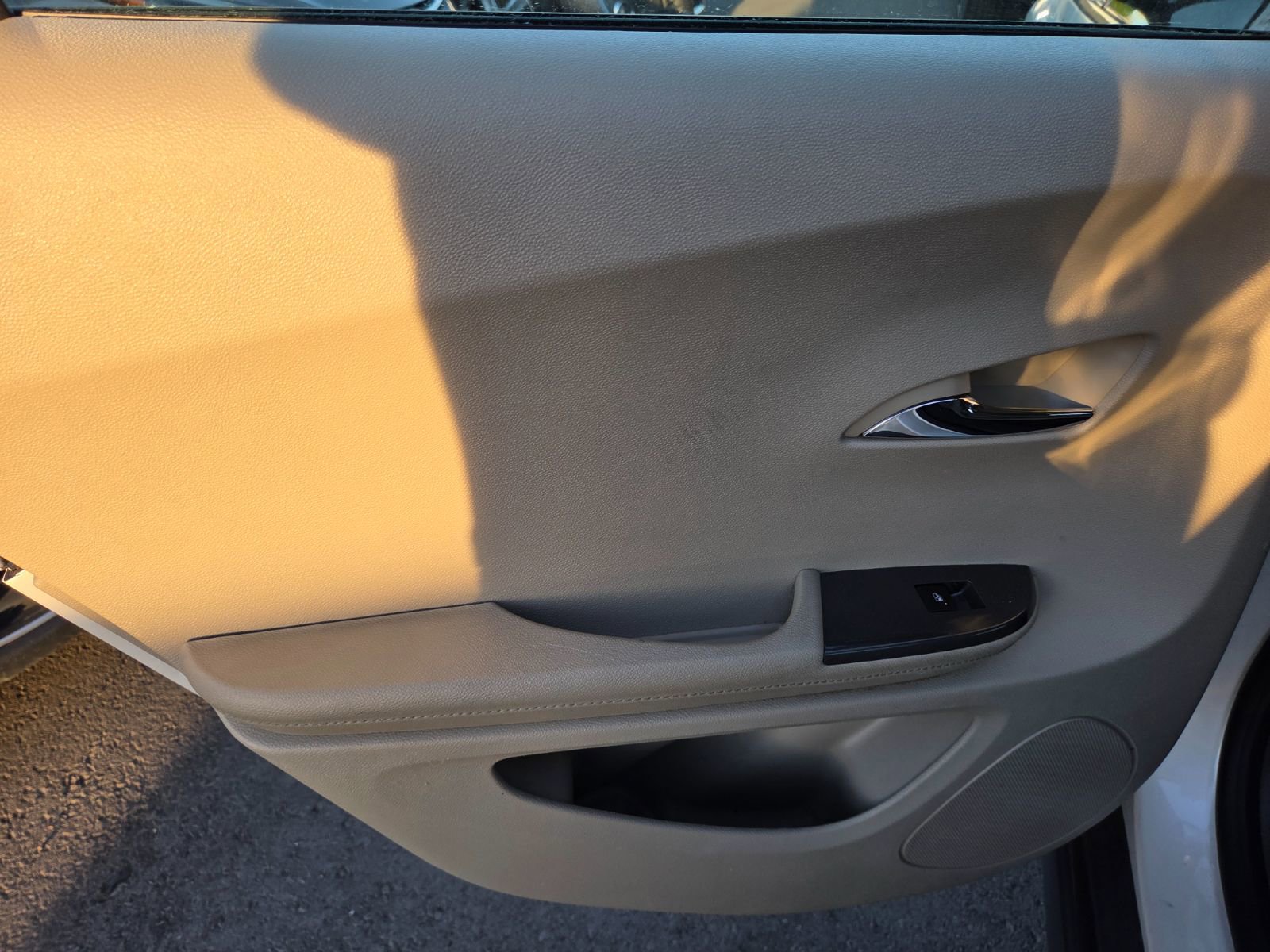 Used 2013 Chevrolet Volt Premium w/ Premium Trim Package image 10