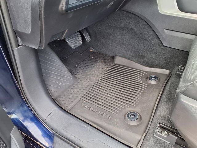 Used 2024 Toyota Tundra Limited AWD/4WD image 23
