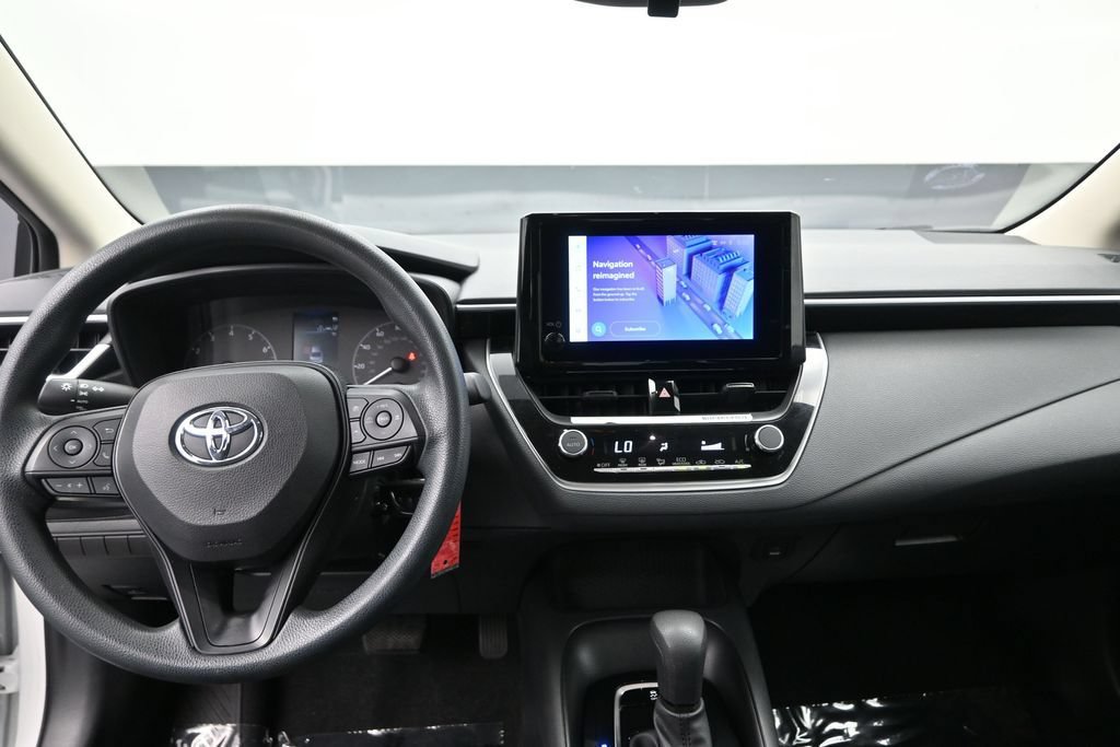 Used 2023 Toyota Corolla LE FWD image 15