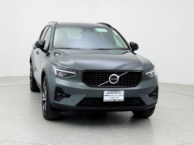 New 2026 Volvo XC40 B4 Plus w/ Climate Package image 2