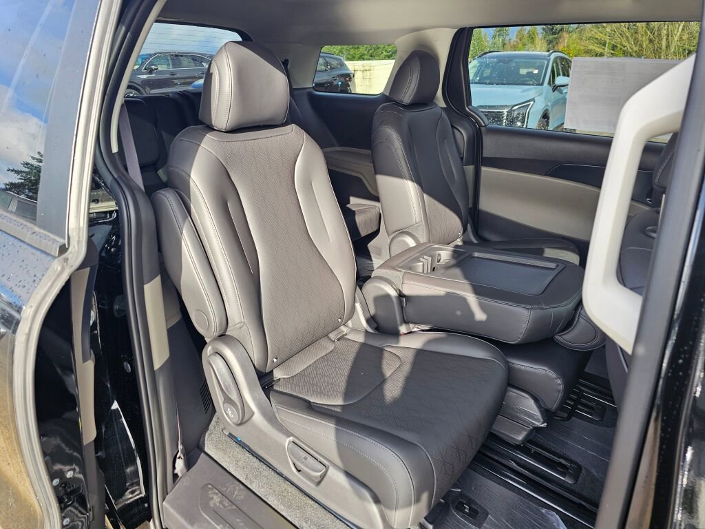New 2026 Kia Carnival image 27