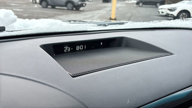 Used 2010 Toyota Tundra Limited image 15