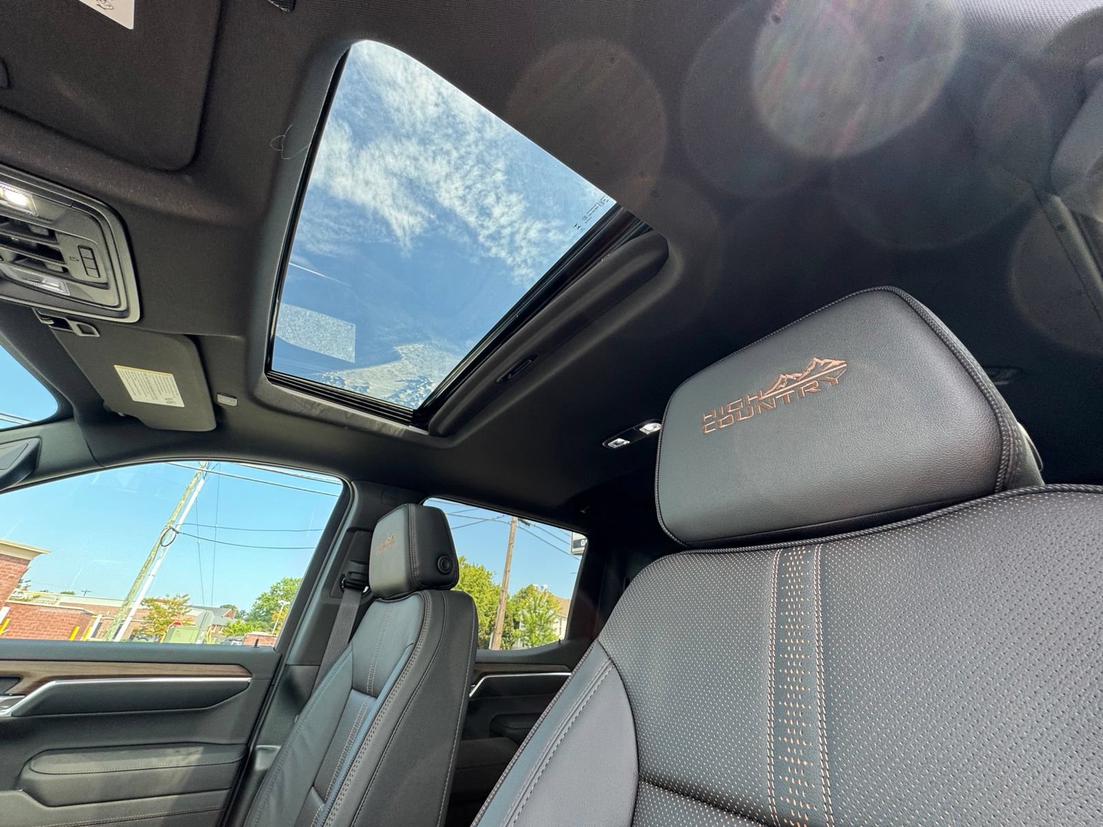 New 2026 Chevrolet Silverado 1500 High Country w/ Midnight Edition AWD/4WD image 15