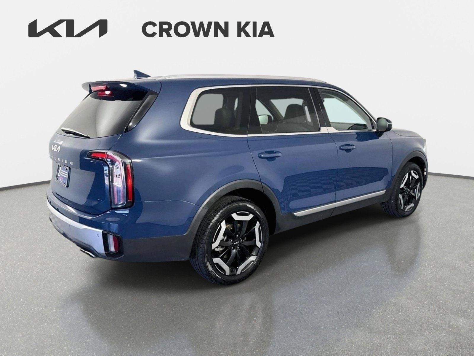 Certified 2023 Kia Telluride EX w/ EX Captain's Chair Package FWD image 5