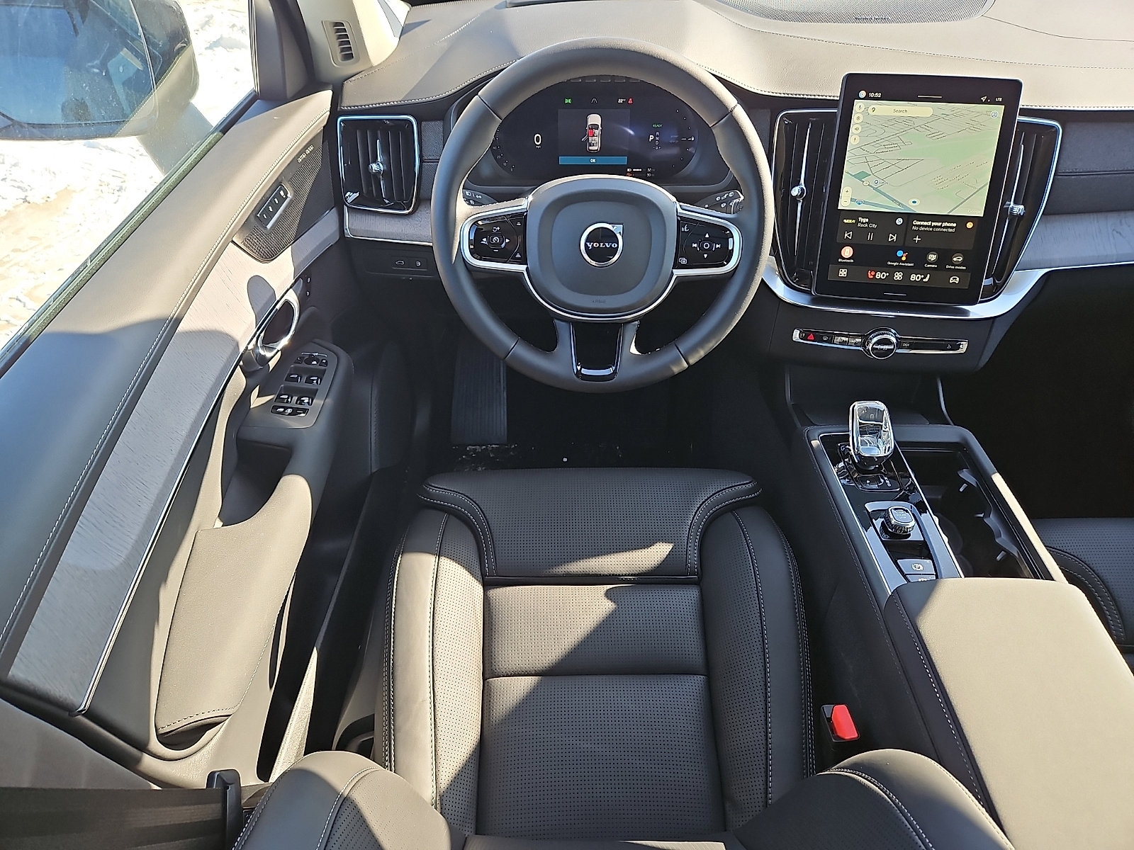 New 2026 Volvo XC90 T8 Ultra w/ Protection Package Premier image 9