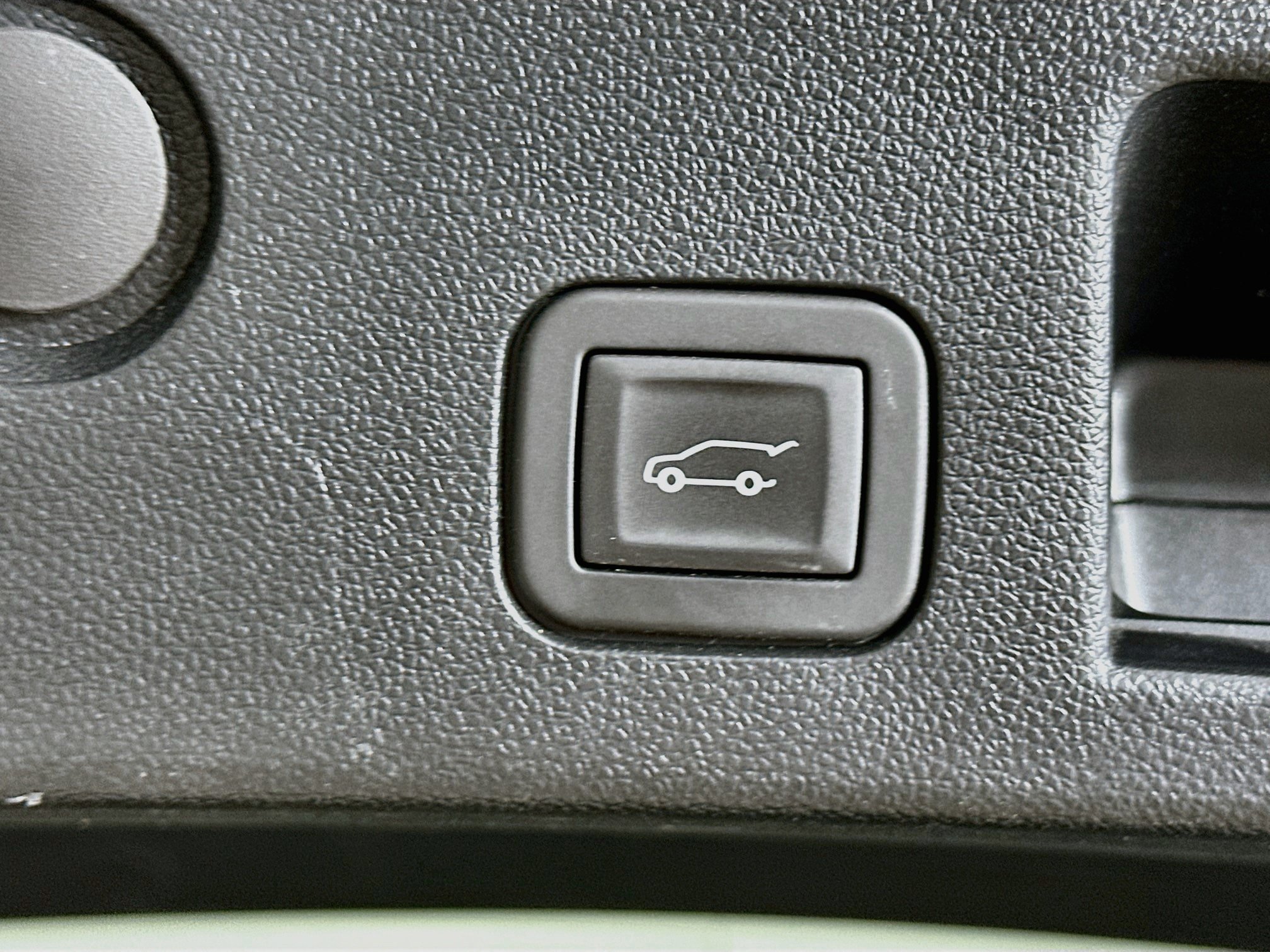 Used 2025 Chevrolet Equinox RS w/ Safety and Technology Package AWD/4WD image 32