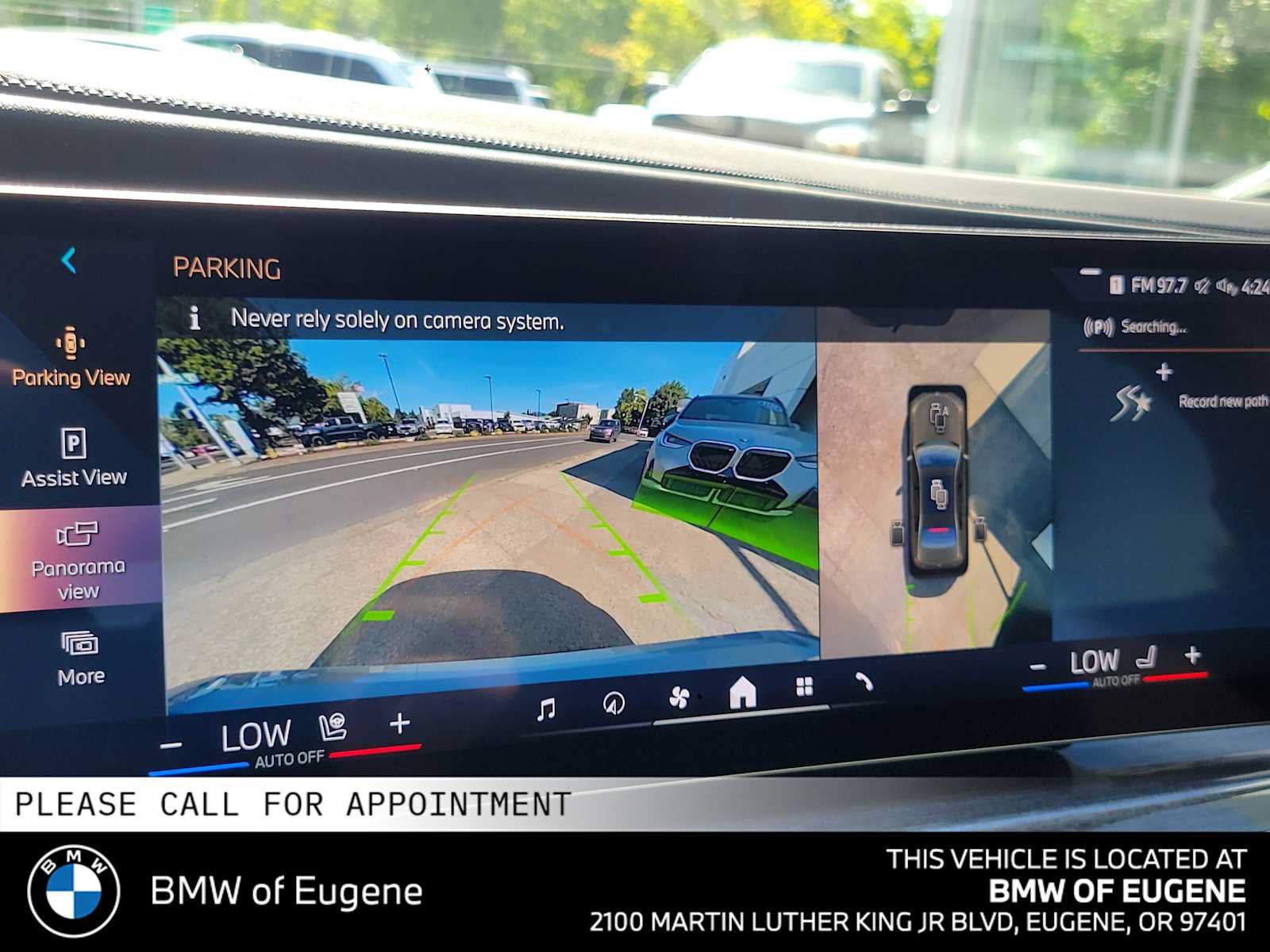 Used 2025 BMW i7 eDrive50 w/ M Sport Package RWD image 27