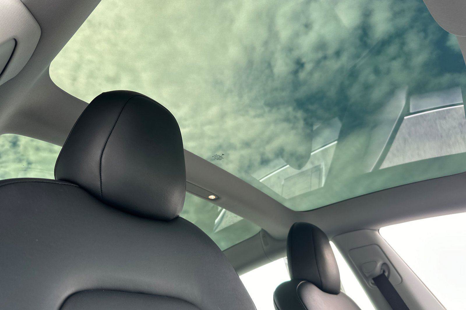 Used 2020 Tesla Model 3 Standard Range Plus image 15