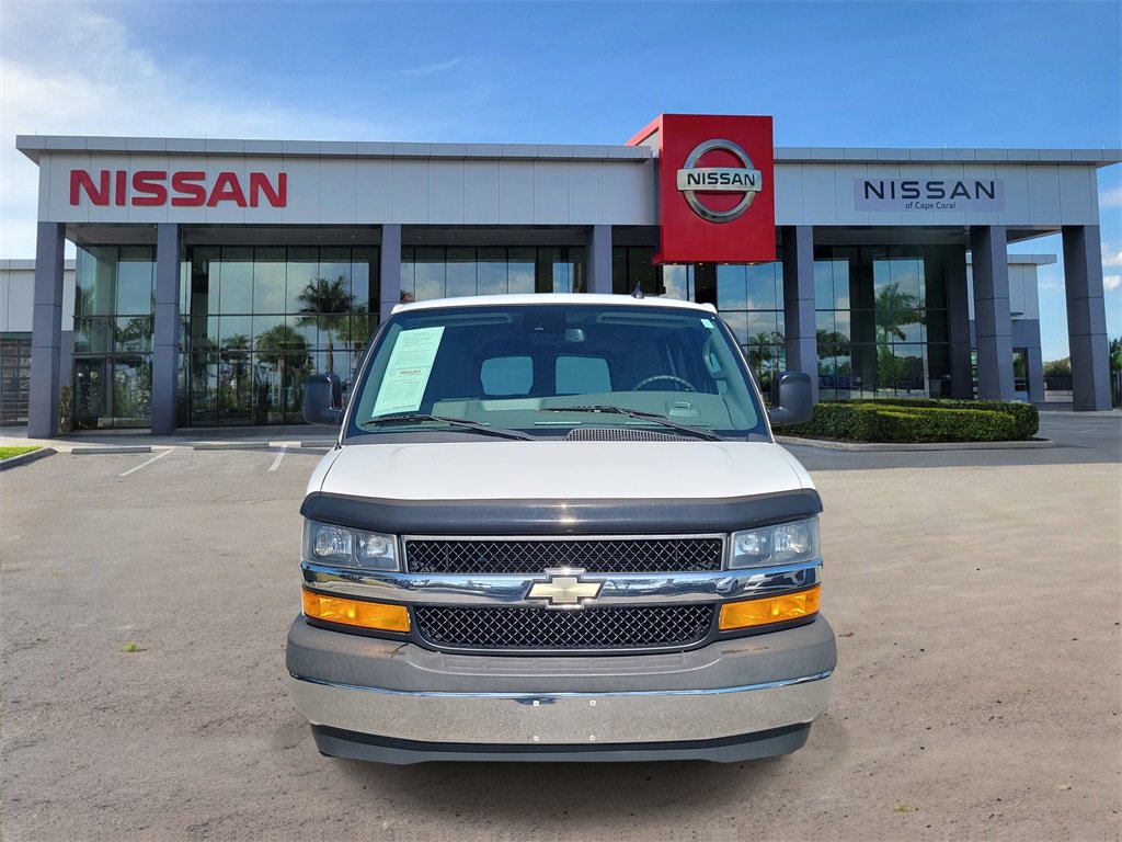 Used 2019 Chevrolet Express 3500 LT w/ LT Preferred Equipment Group image 9