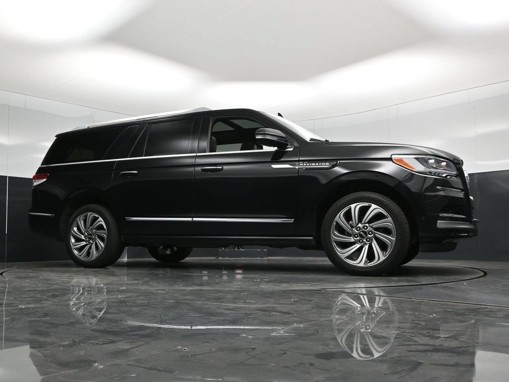 Used 2022 Lincoln Navigator L Reserve AWD/4WD image 62