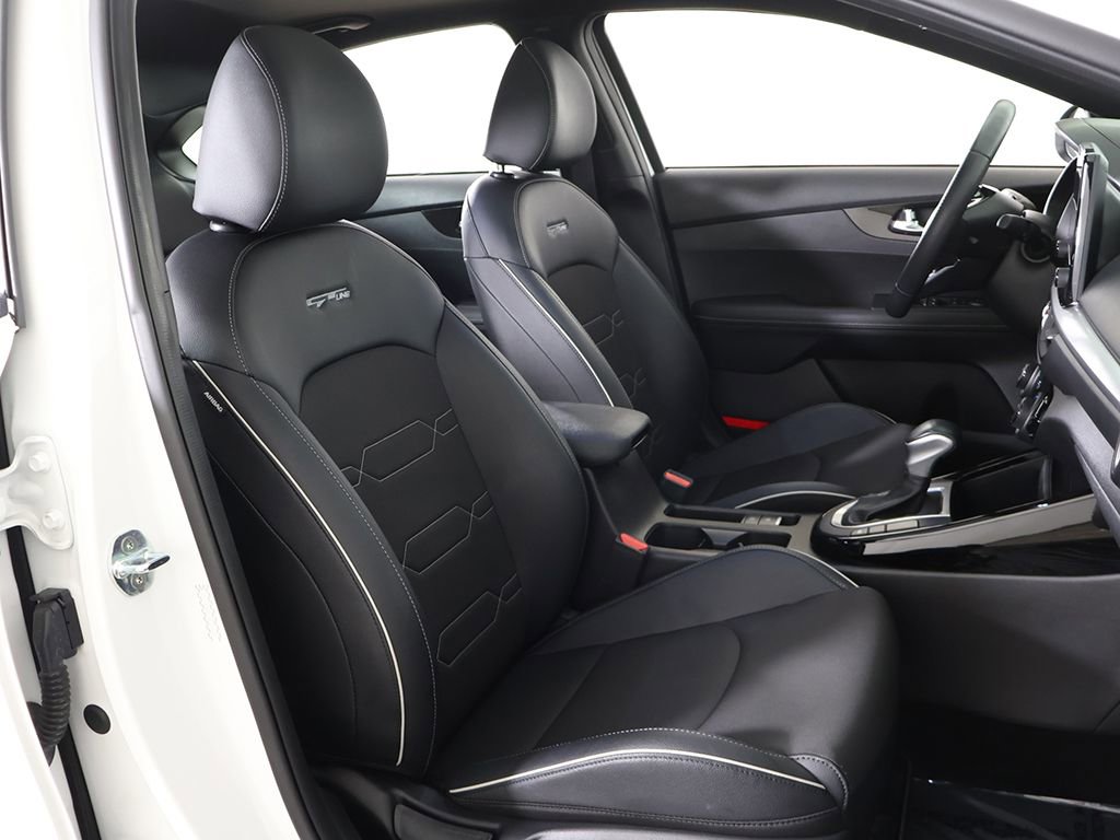 Used 2022 Kia Forte GT-Line w/ GT-Line Premium Package image 32