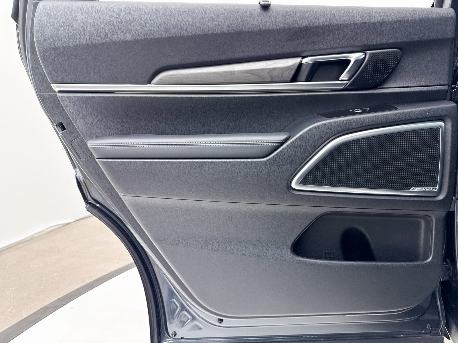 Used 2024 Kia Telluride SX X-Line image 39