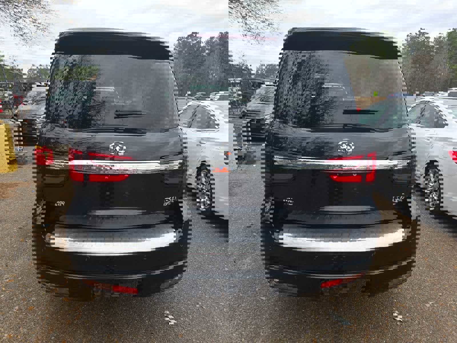 Used 2024 INFINITI QX80 Luxe image 6