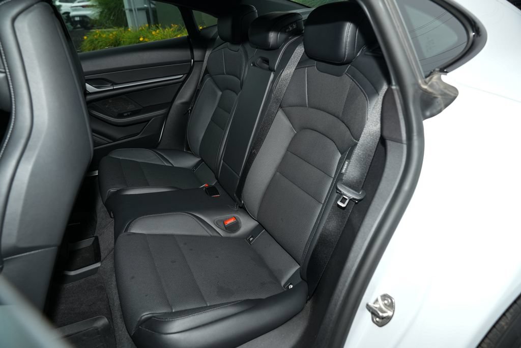 Certified 2025 Porsche Taycan 4S AWD/4WD image 36