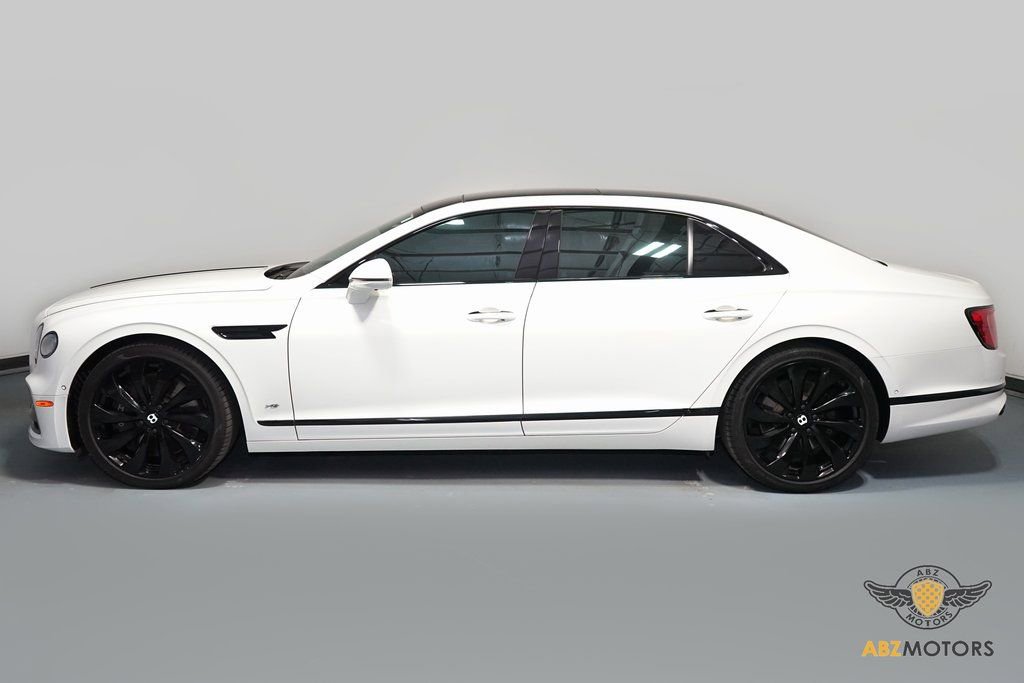 Used 2021 Bentley Flying Spur V8 image 5