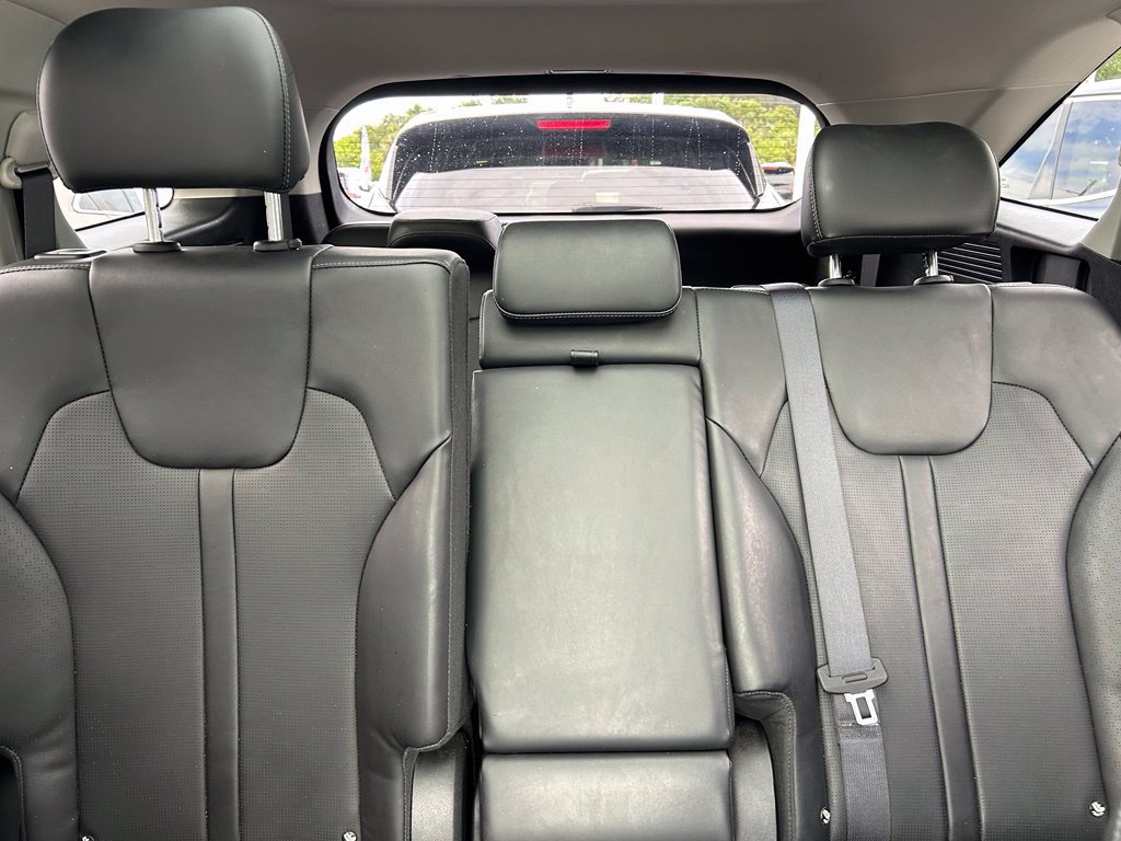 Used 2024 Kia Sorento S w/ Panoramic Sunroof Package FWD image 14