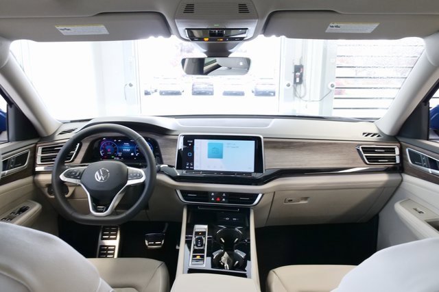 New 2026 Volkswagen Atlas SEL Premium R-Line image 21