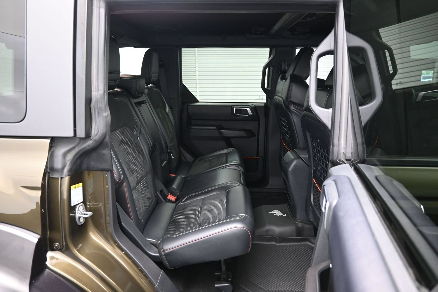 Used 2024 Ford Bronco Raptor w/ Interior Carbon Fiber Pack 6 AWD/4WD image 12