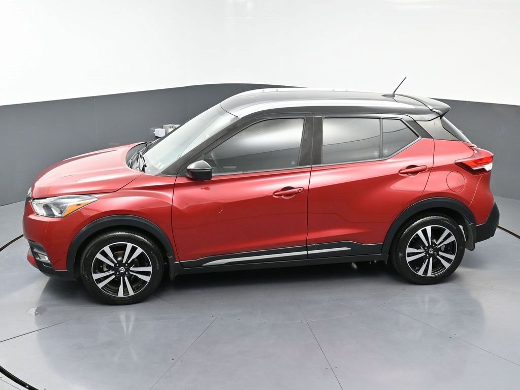 Used 2019 Nissan Kicks SR image 43