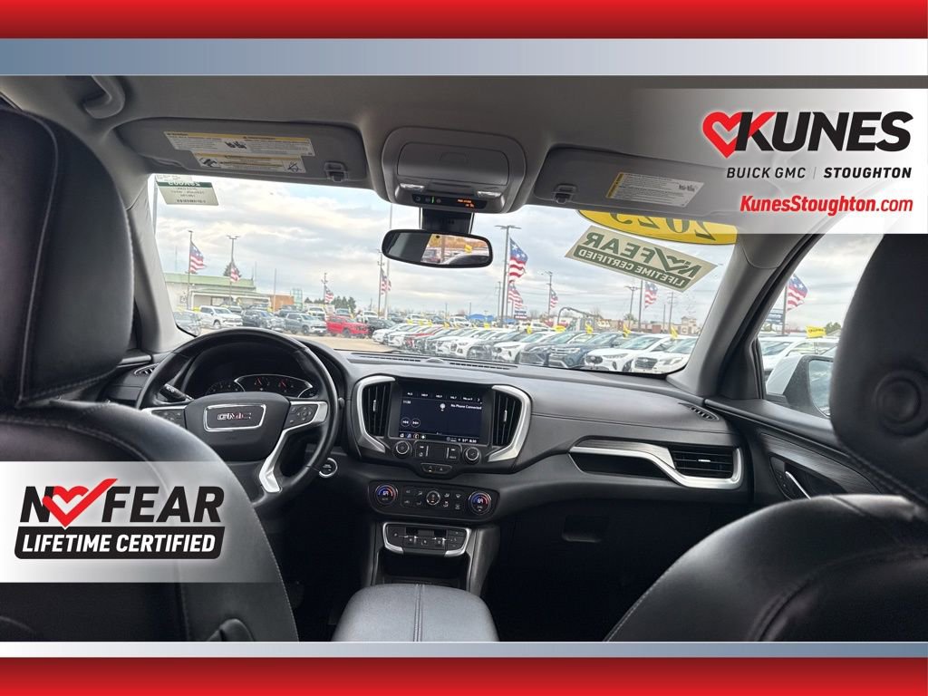 Used 2023 GMC Terrain SLT image 44