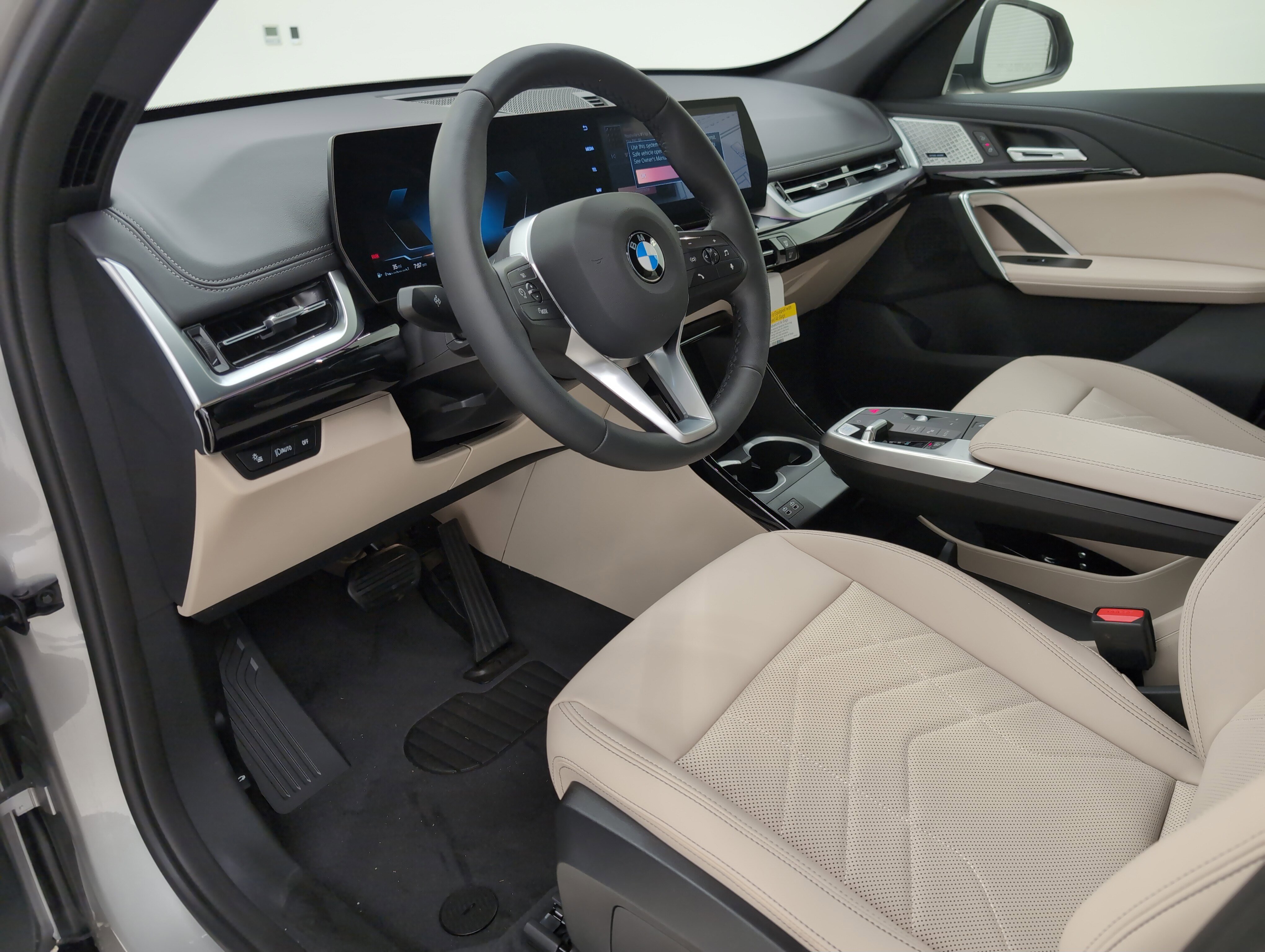 New 2025 BMW X1 xDrive28i w/ Convenience Package image 12