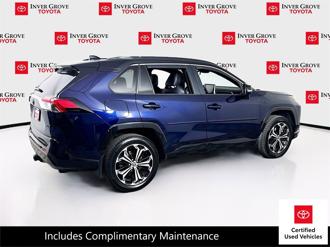 Certified 2022 Toyota RAV4 XSE w/ Weather Package AWD/4WD image 5