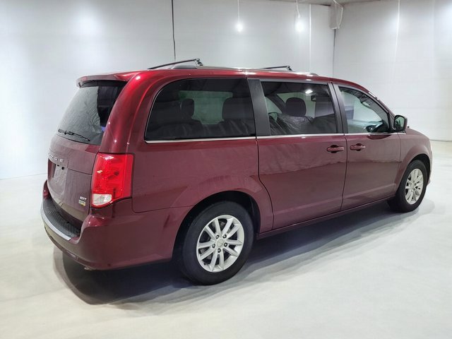 Used 2019 Dodge Grand Caravan SXT image 23