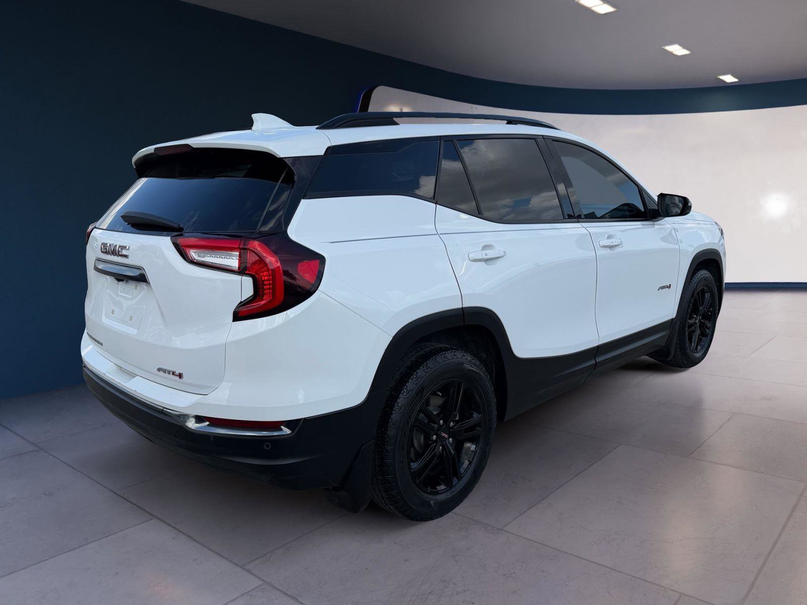 Used 2022 GMC Terrain AT4 w/ Infotainment Package II image 5