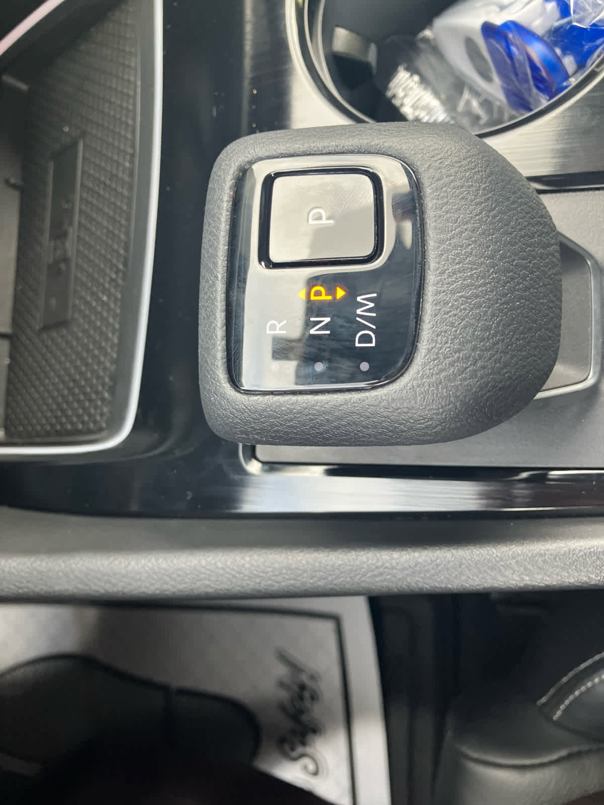 Used 2024 Nissan Rogue SL image 32