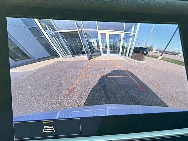 Certified 2024 Cadillac XT6 Luxury w/ LPO, Floor Liner Package AWD/4WD image 29