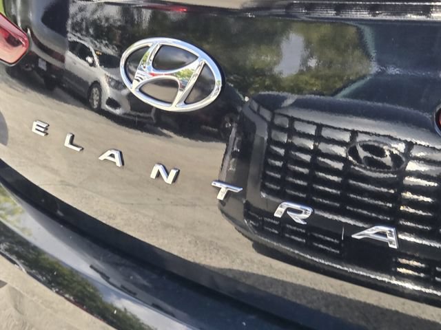 Used 2020 Hyundai Elantra Value Edition w/ Cargo Package (C1) FWD image 9