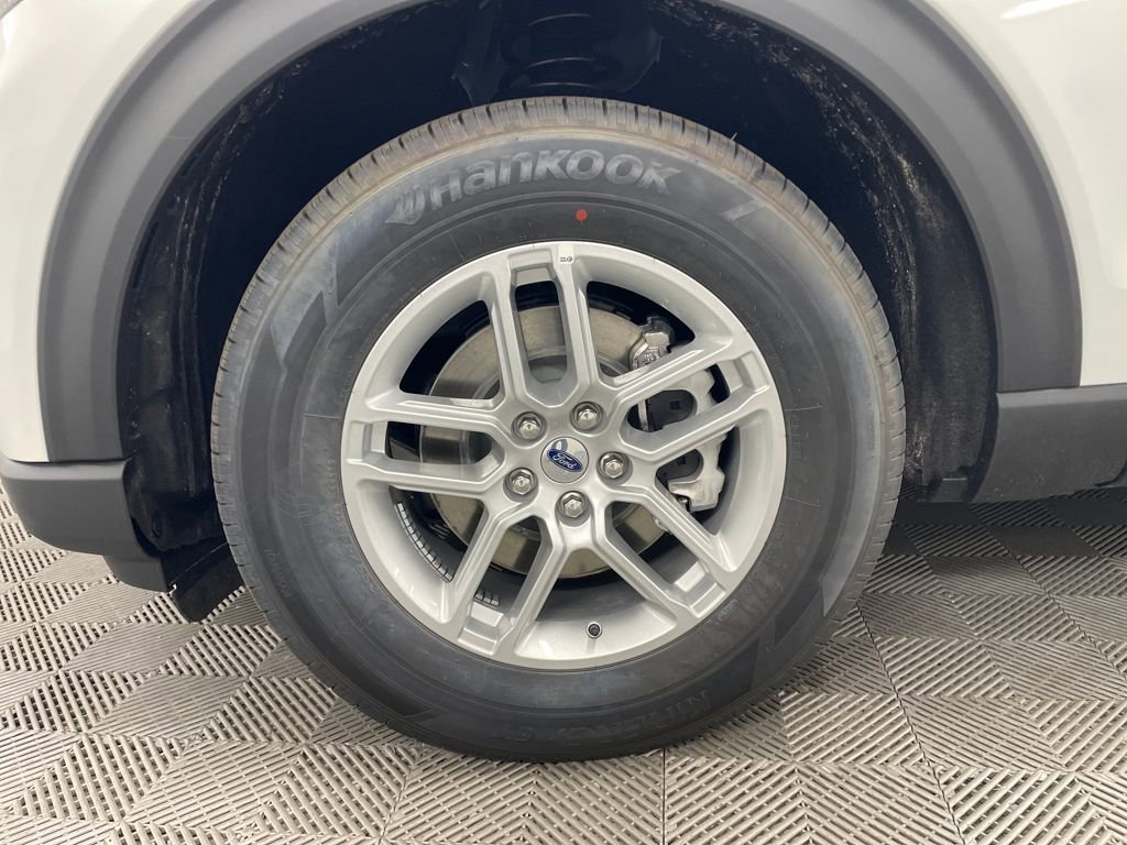 New 2025 Ford Explorer Active w/ Active Comfort Package image 11