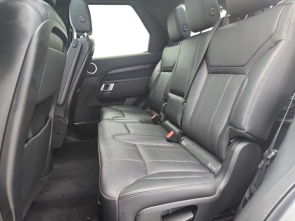 Used 2020 Land Rover Discovery HSE image 23