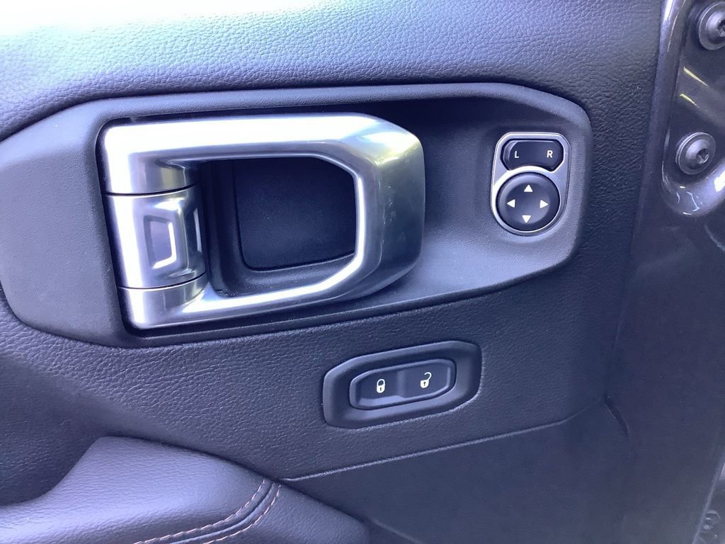Used 2021 Jeep Wrangler Unlimited Rubicon w/ Dual Top Group image 25