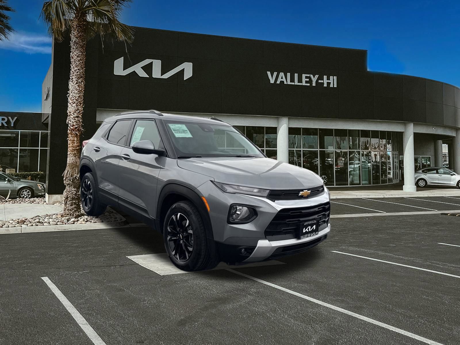 Used 2023 Chevrolet TrailBlazer LT image 3