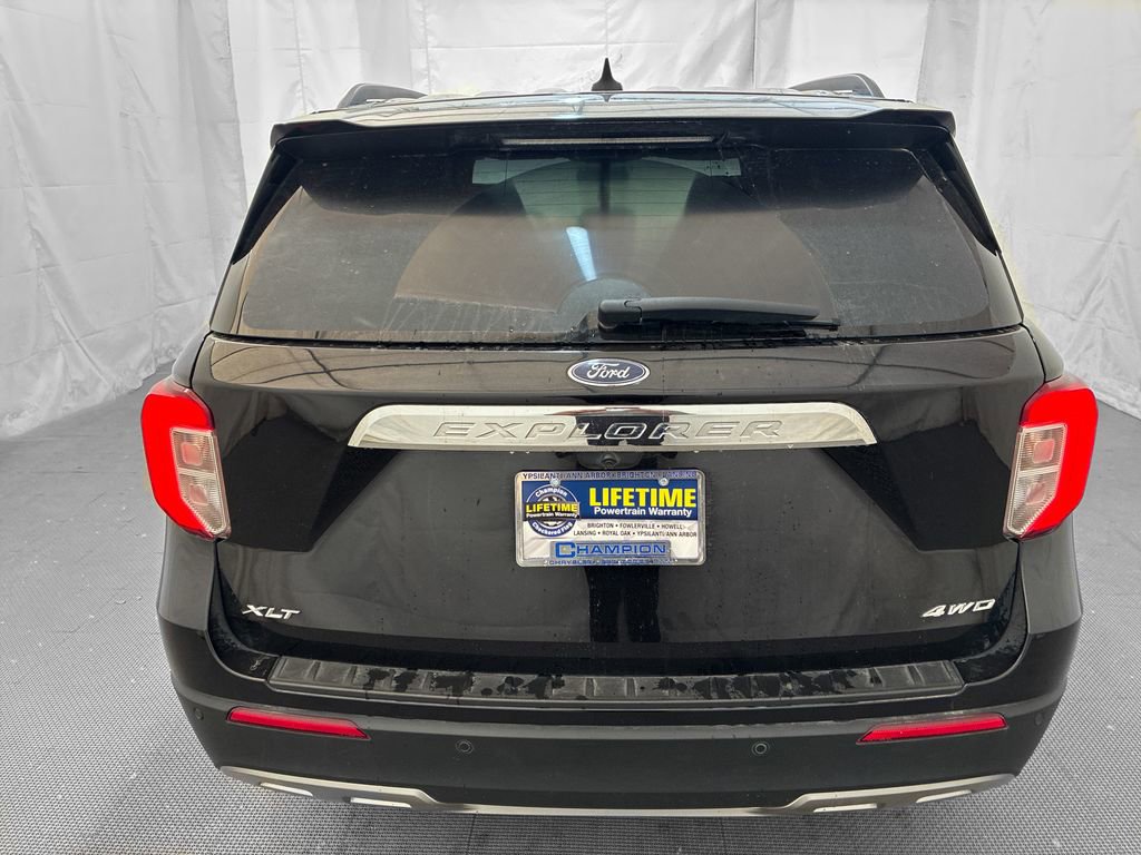 Used 2024 Ford Explorer XLT w/ Equipment Group 202A AWD/4WD image 6
