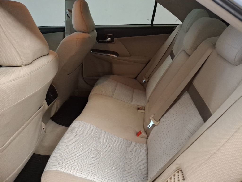 Used 2012 Toyota Camry XLE w/ Convenience Pkg image 13
