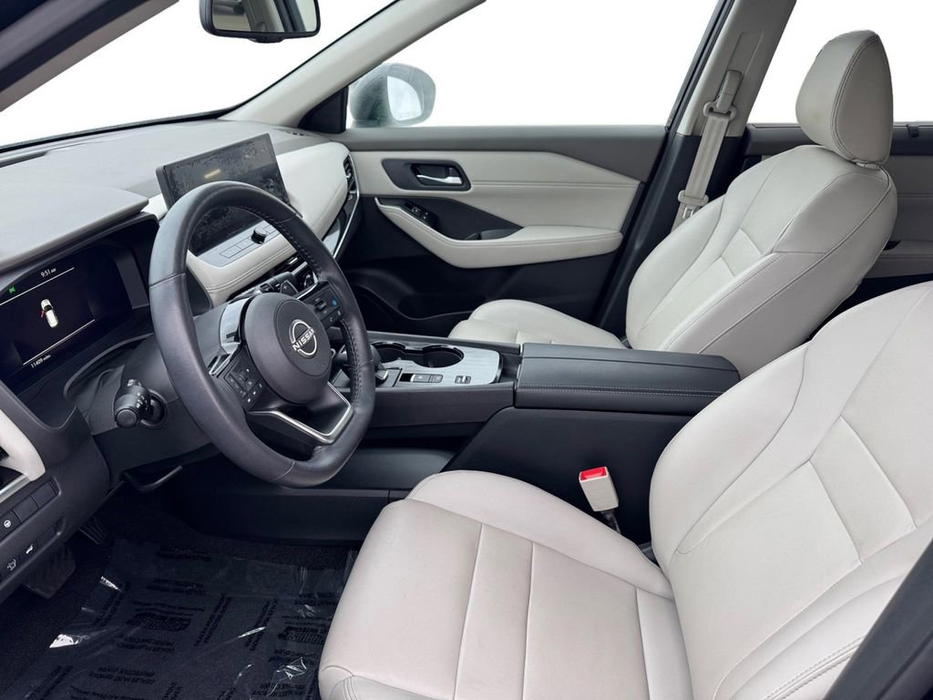 Used 2024 Nissan Rogue SL w/ SL Premium Package image 9