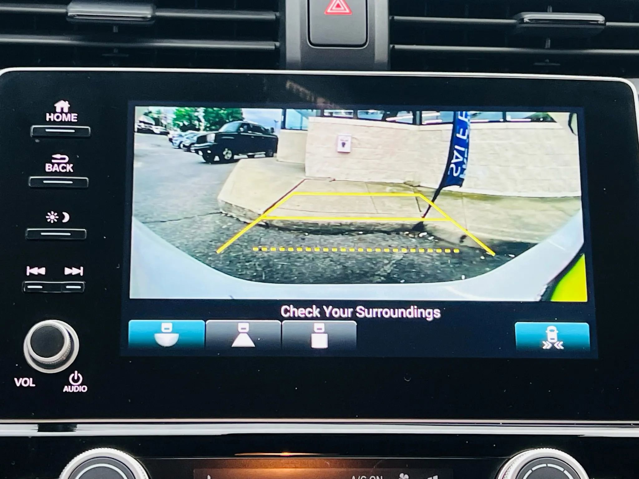 Used 2021 Honda Insight EX image 23