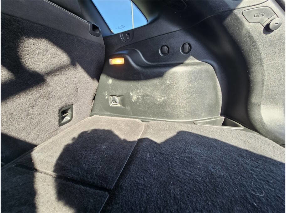 Used 2018 Jeep Cherokee Latitude w/ Altitude Package image 22