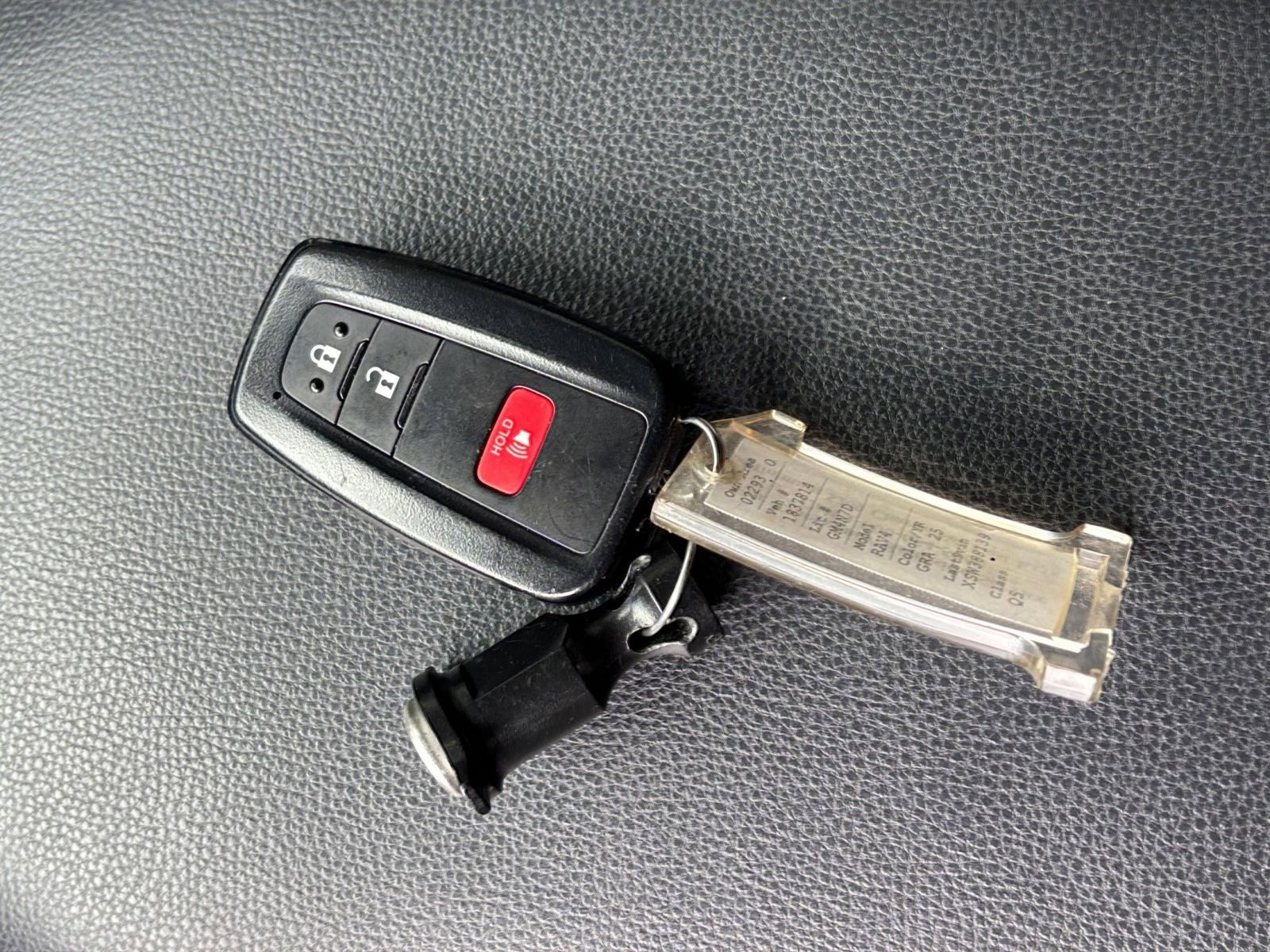 Used 2025 Toyota RAV4 XLE image 22