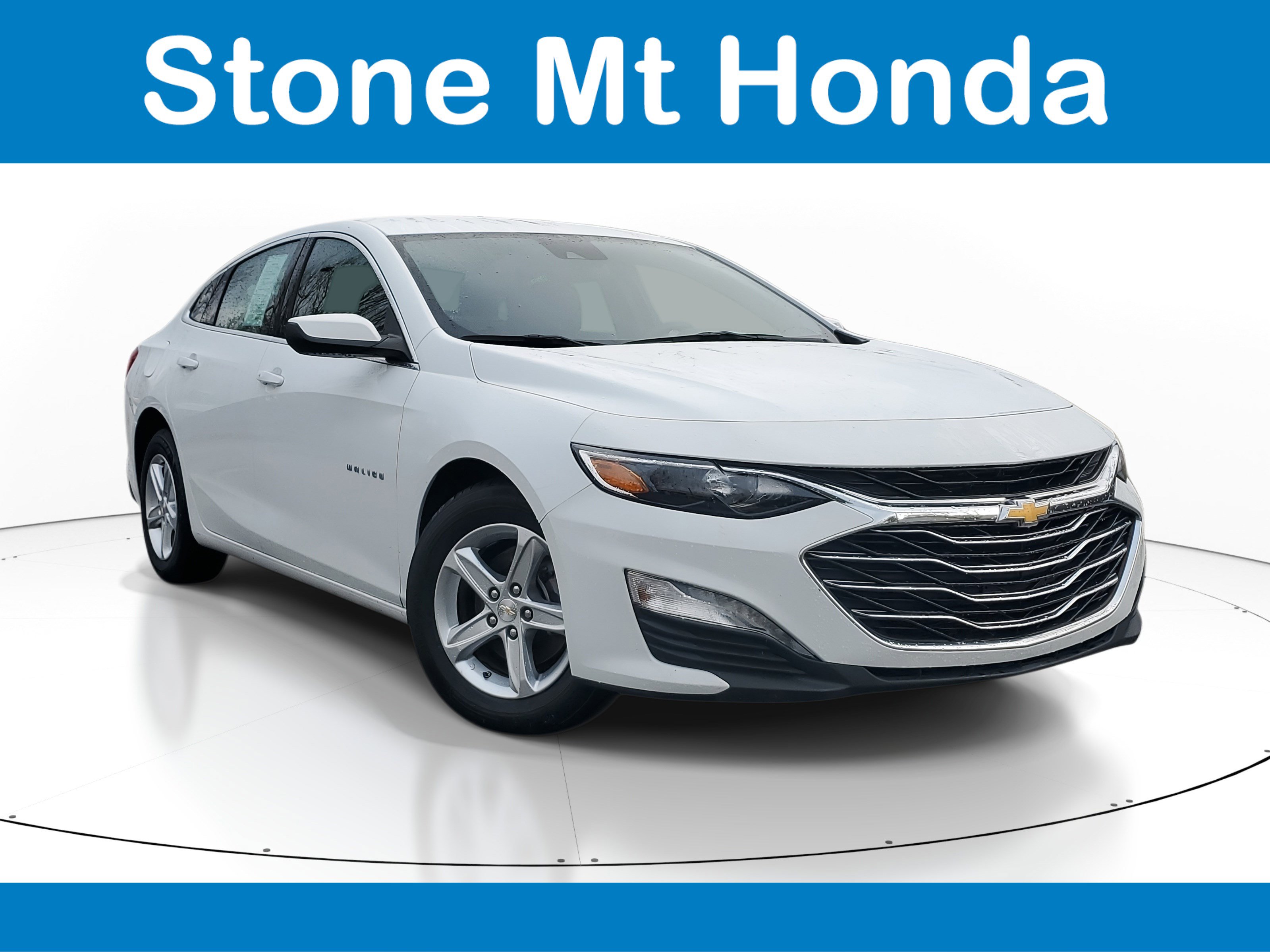 Used 2024 Chevrolet Malibu LT image 1