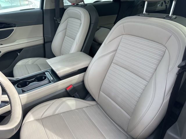 Used 2024 Lincoln Nautilus Reserve w/ Equipment Group 202A image 5