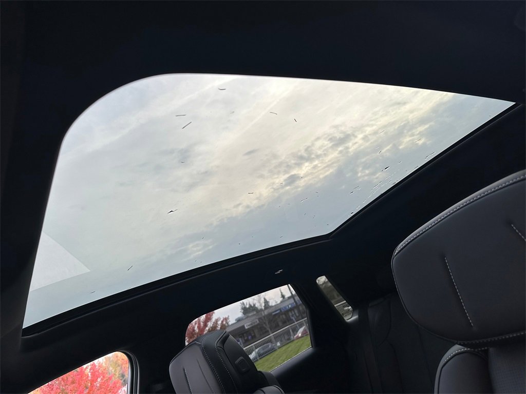 New 2026 Cadillac Lyriq Luxury image 23