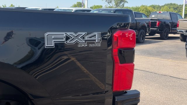 New 2026 Ford F350 Lariat w/ Black Appearance Package AWD/4WD image 11