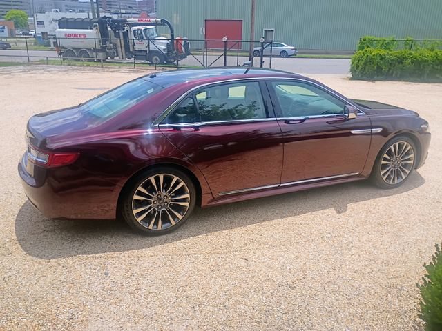 Used 2017 Lincoln Continental Select w/ Climate Package AWD/4WD image 13