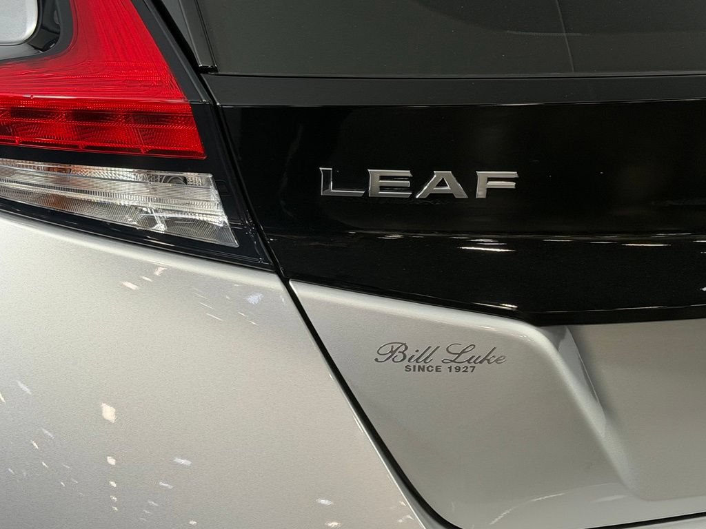 Used 2022 Nissan Leaf SV FWD image 14