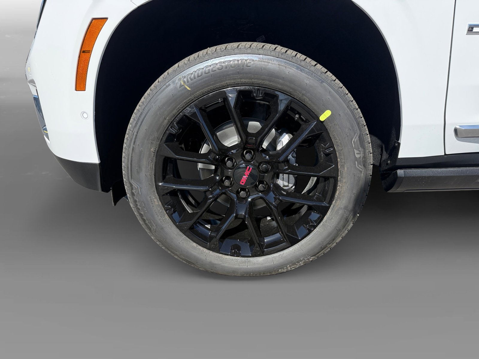 New 2026 GMC Yukon XL Denali w/ Sun & Power Step Package image 9